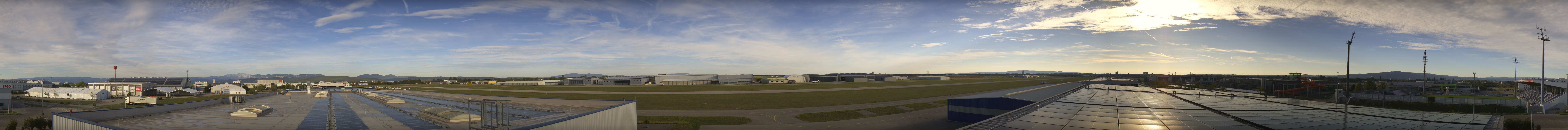 Archiv Foto Webcam Panorama Flugplatz Wiener Neustadt OST