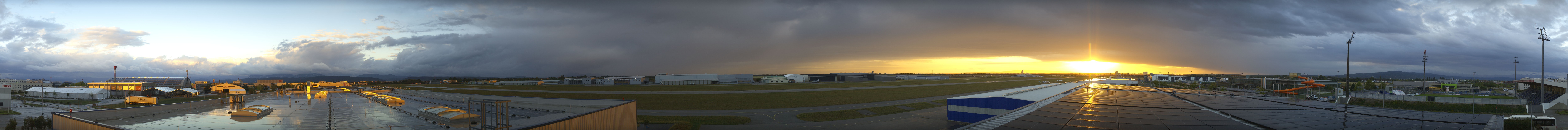 Archived image Webcam Panoramic view Loan Airport