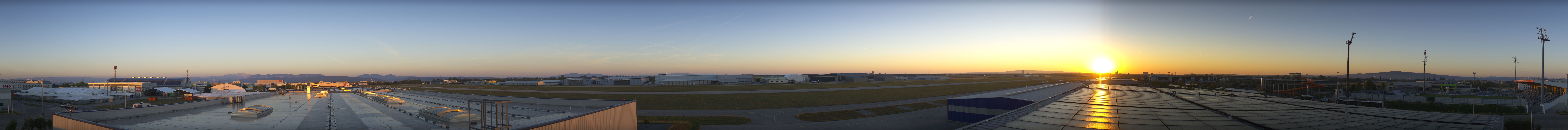 Archiv Foto Webcam Panorama Flugplatz Wiener Neustadt OST