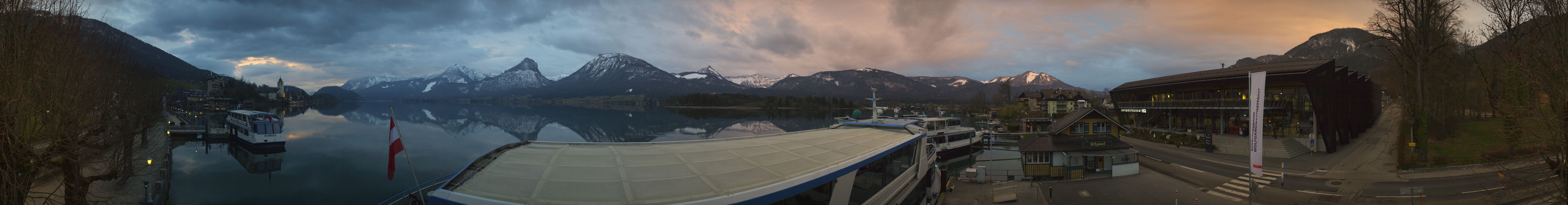 Archiv Foto Webcam Anlegesteg und Bahnhof am Wolfgangsee