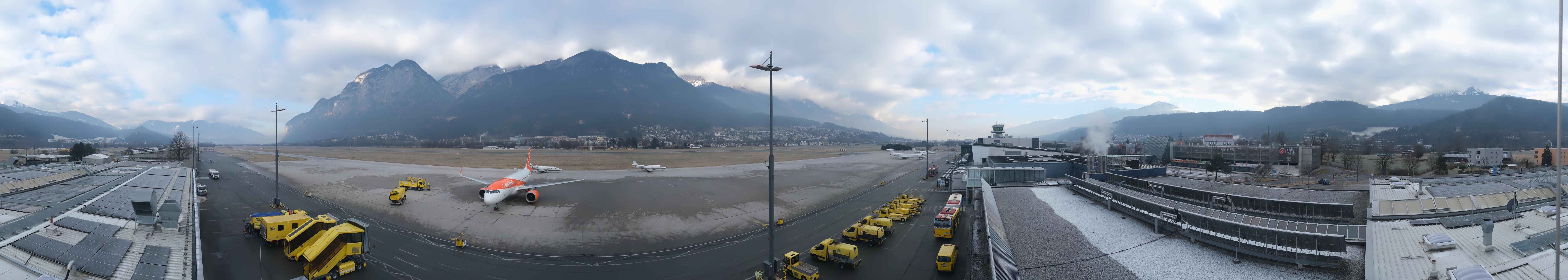 Archiv Foto Webcam Panorama Innsbruck Flughafen