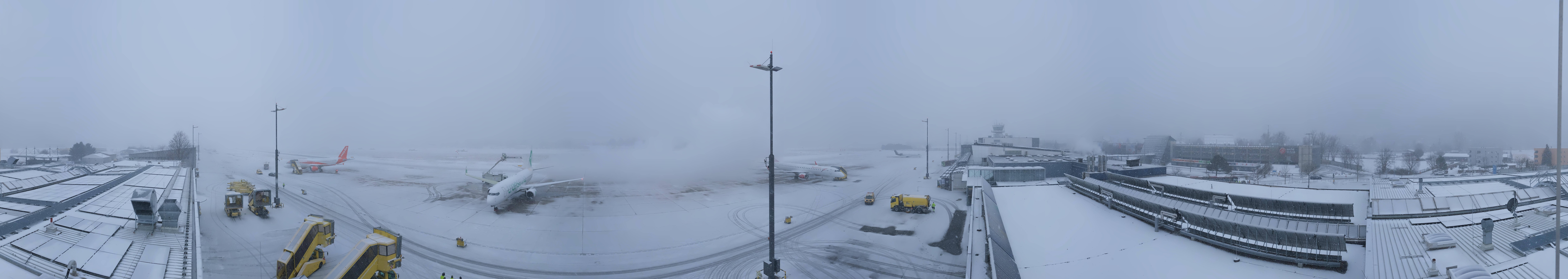 Archiv Foto Webcam Panorama Innsbruck Flughafen