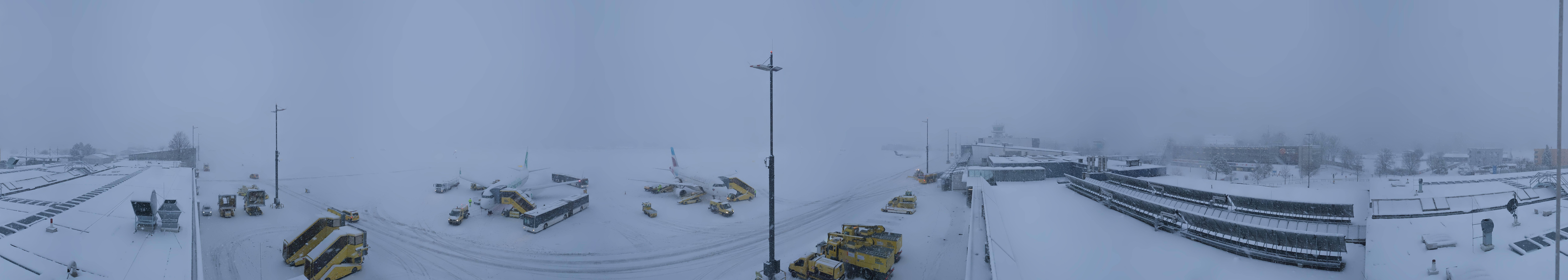 Archiv Foto Webcam Panorama Innsbruck Flughafen