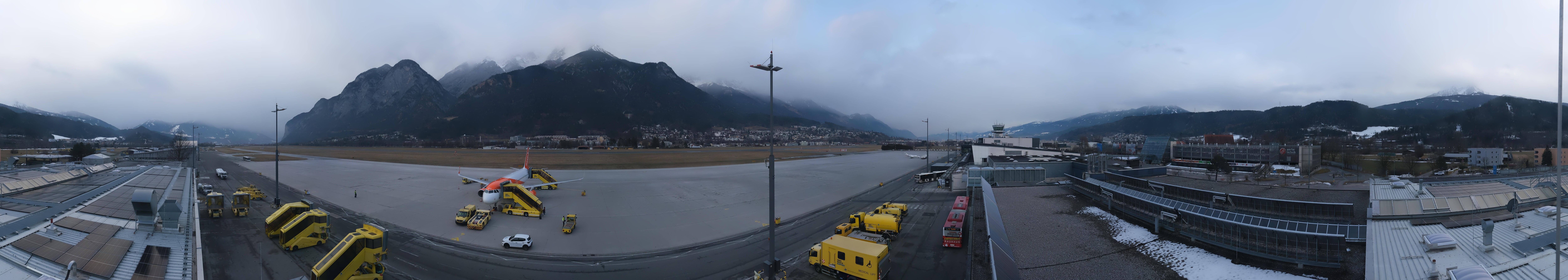 Archiv Foto Webcam Panorama Innsbruck Flughafen