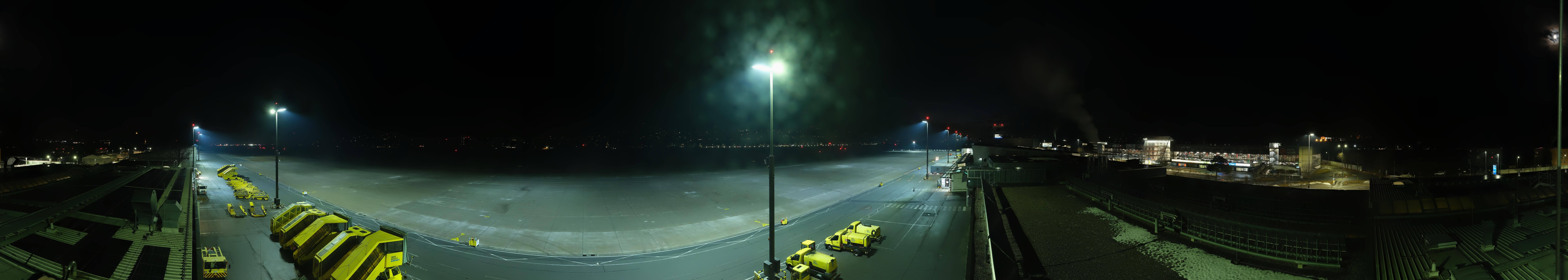 Archived image Webcam Airport Innsbruck Panorama