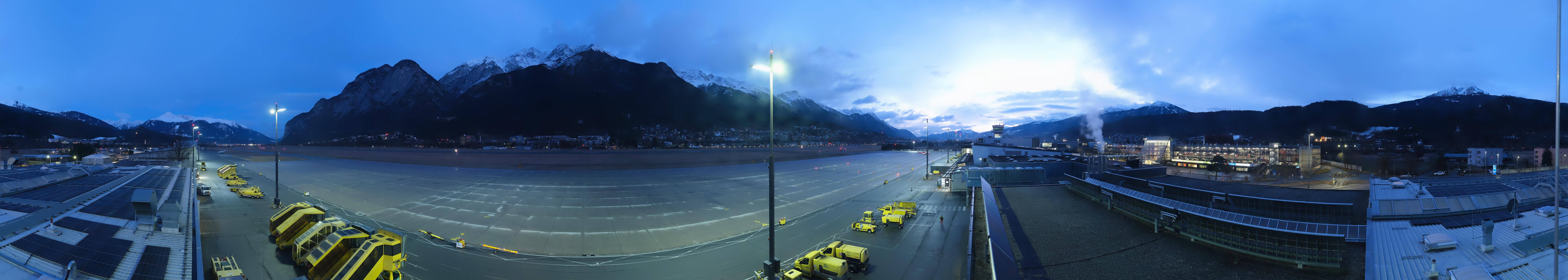 Archiv Foto Webcam Panorama Innsbruck Flughafen