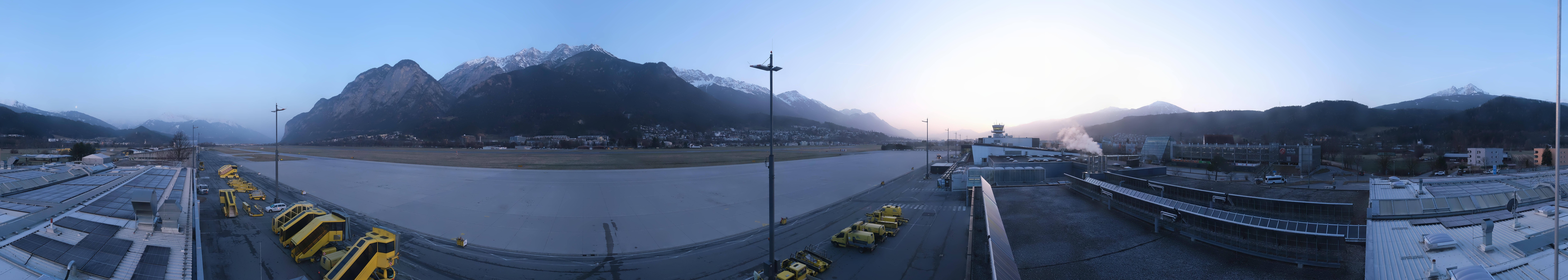 Archiv Foto Webcam Panorama Innsbruck Flughafen