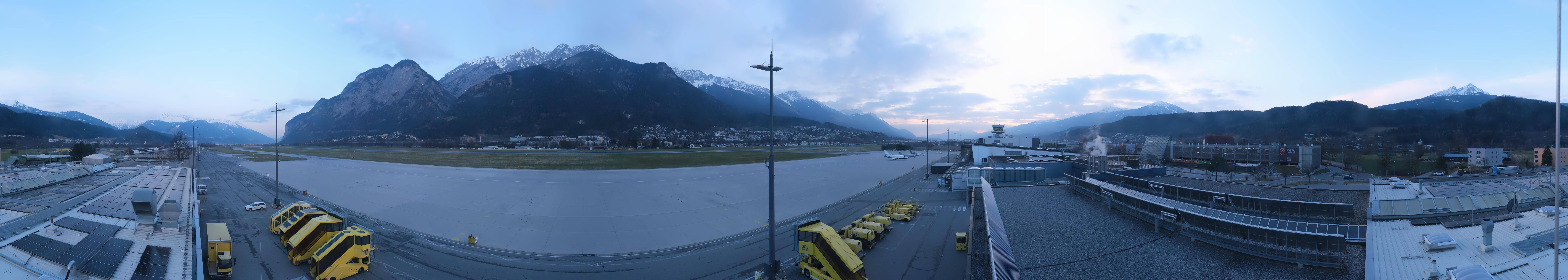 Archiv Foto Webcam Panorama Innsbruck Flughafen