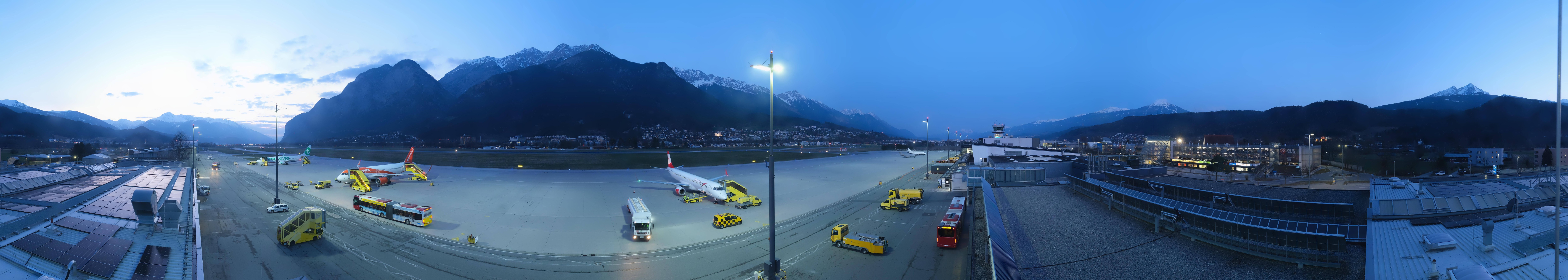 Archiv Foto Webcam Panorama Innsbruck Flughafen