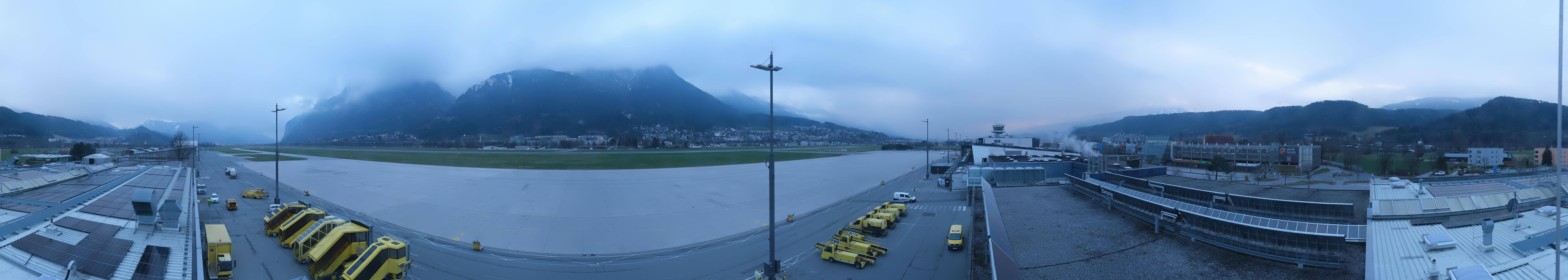 Archiv Foto Webcam Panorama Innsbruck Flughafen
