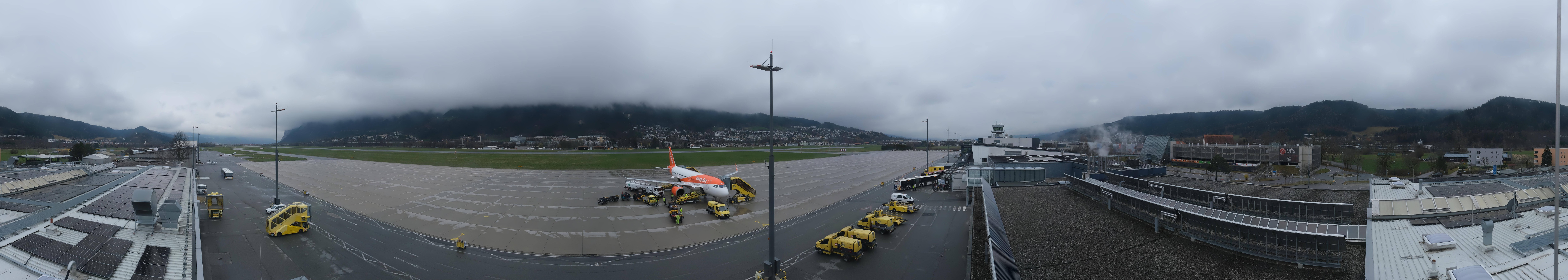 Archiv Foto Webcam Panorama Innsbruck Flughafen
