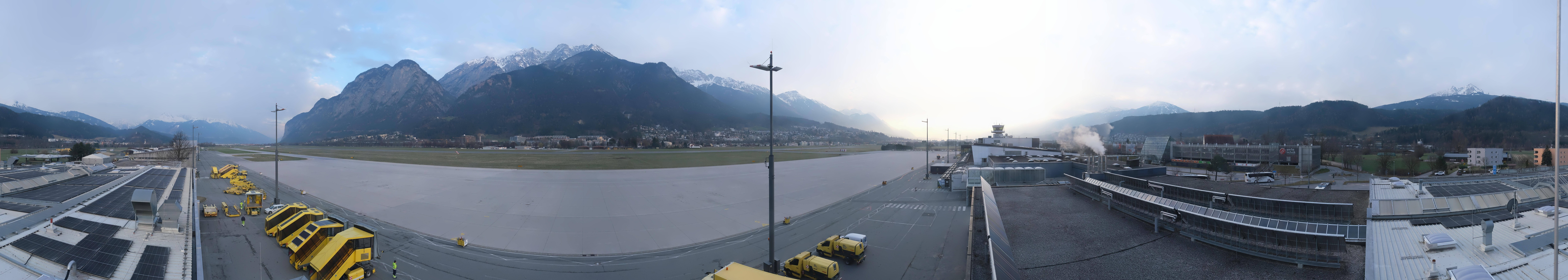 Archiv Foto Webcam Panorama Innsbruck Flughafen