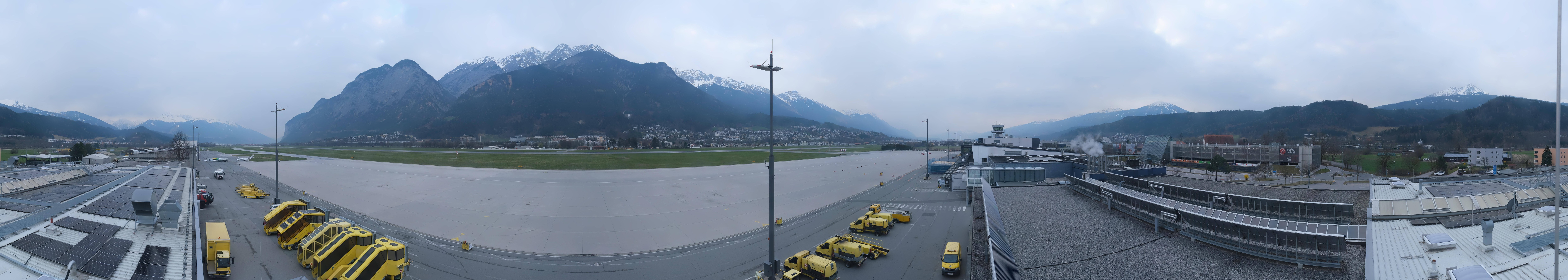Archiv Foto Webcam Panorama Innsbruck Flughafen