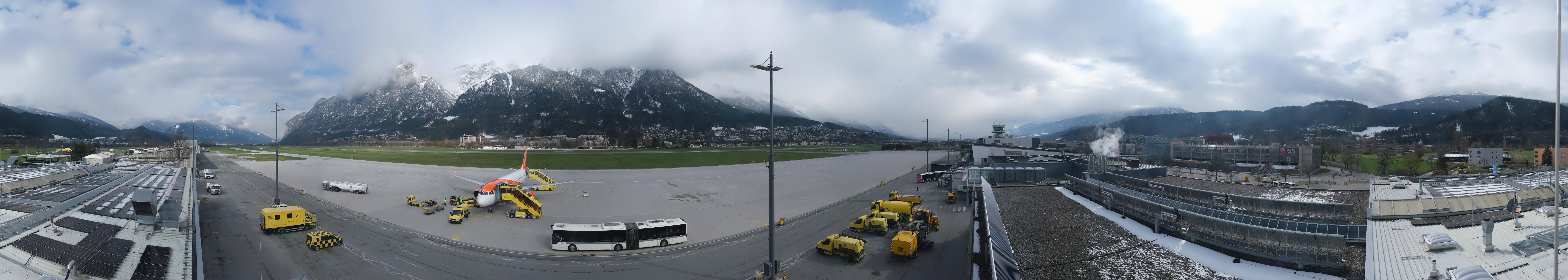 Archiv Foto Webcam Panorama Innsbruck Flughafen