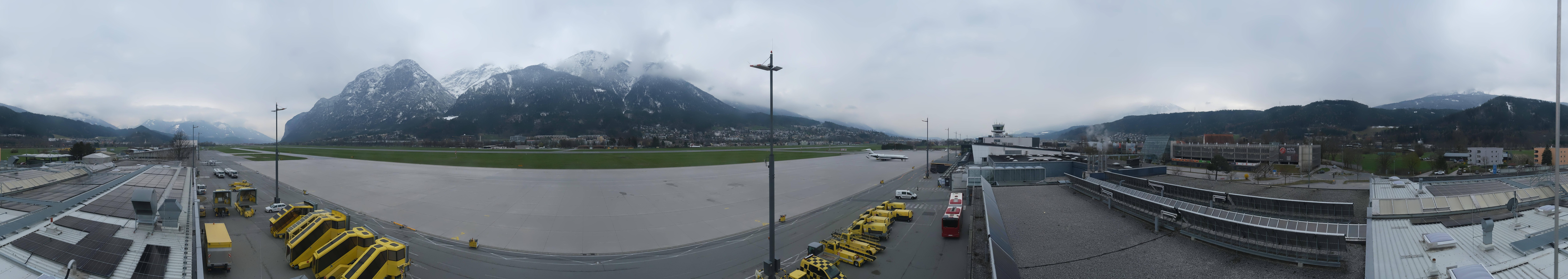 Archiv Foto Webcam Panorama Innsbruck Flughafen