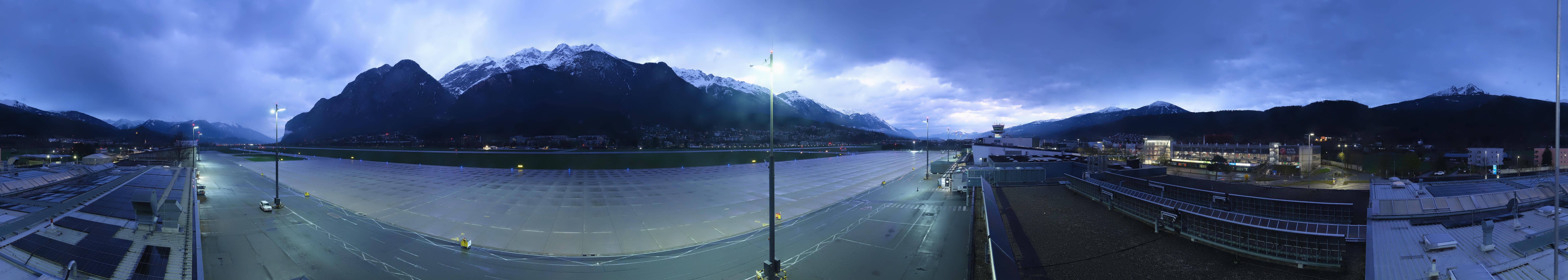 Archiv Foto Webcam Panorama Innsbruck Flughafen
