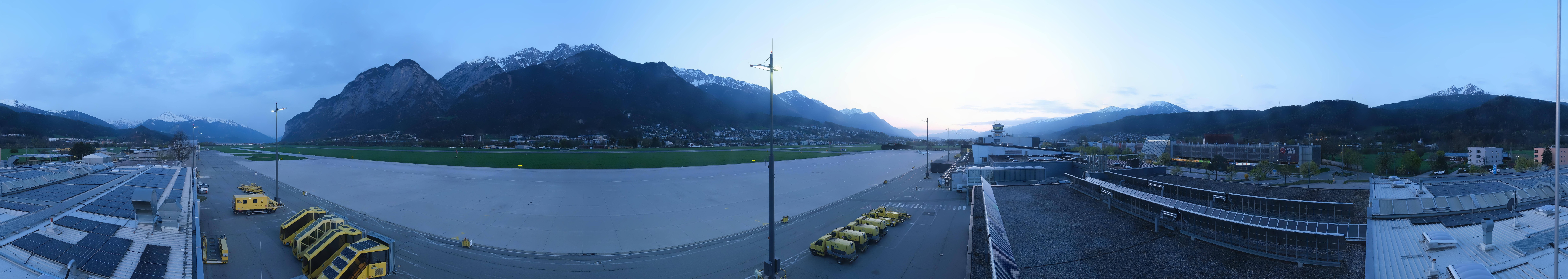 Archiv Foto Webcam Panorama Innsbruck Flughafen