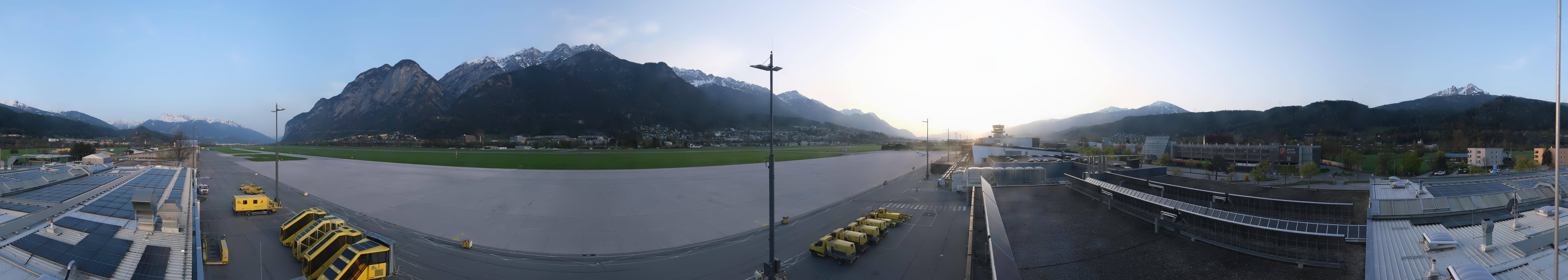 Archiv Foto Webcam Panorama Innsbruck Flughafen