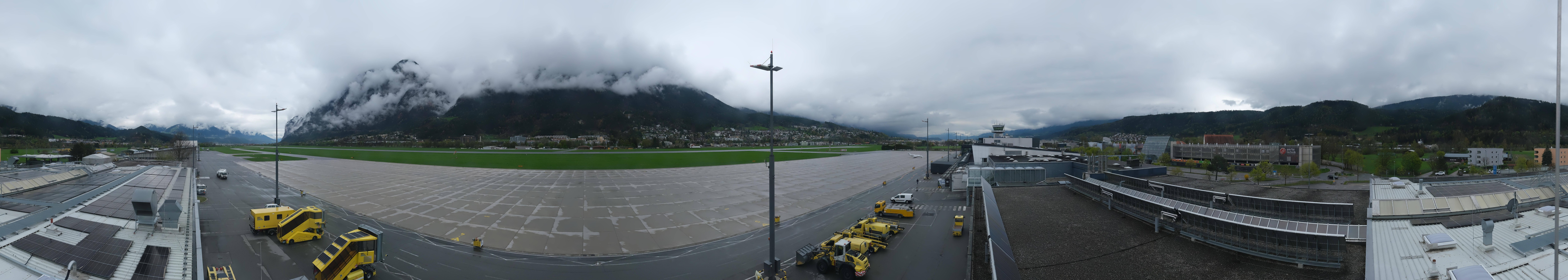 Archiv Foto Webcam Panorama Innsbruck Flughafen