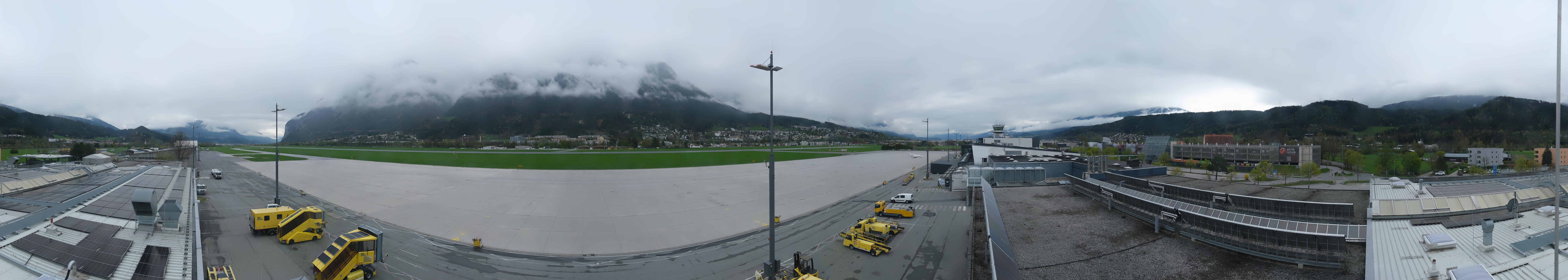 Archiv Foto Webcam Panorama Innsbruck Flughafen