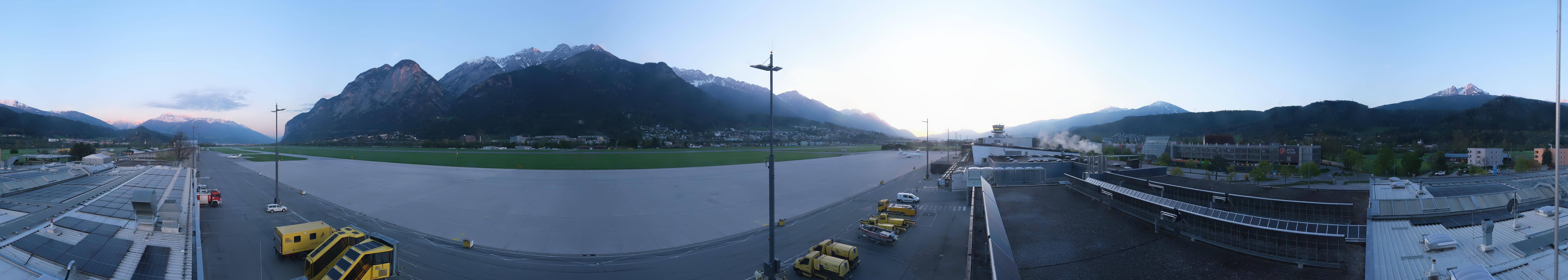 Archiv Foto Webcam Panorama Innsbruck Flughafen