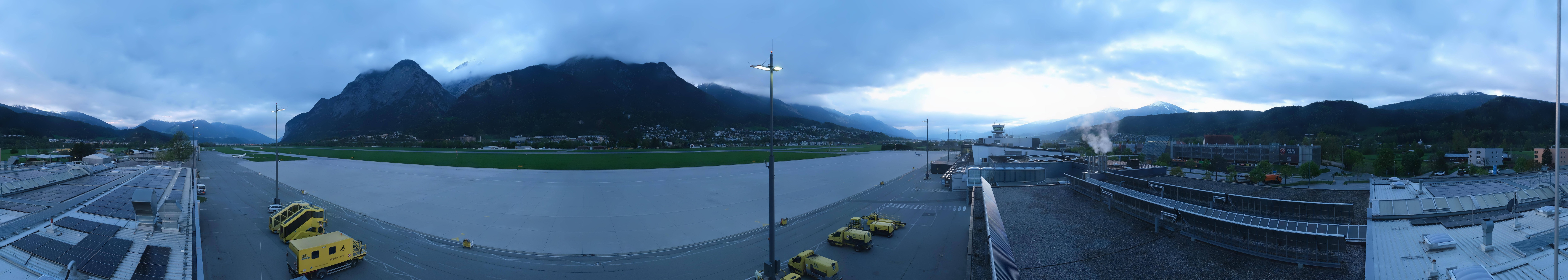 Archived image Webcam Airport Innsbruck Panorama
