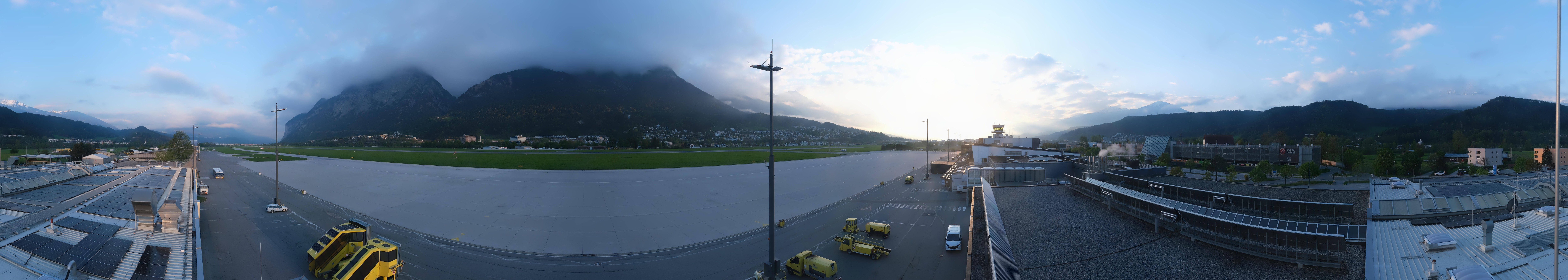 Archiv Foto Webcam Panorama Innsbruck Flughafen