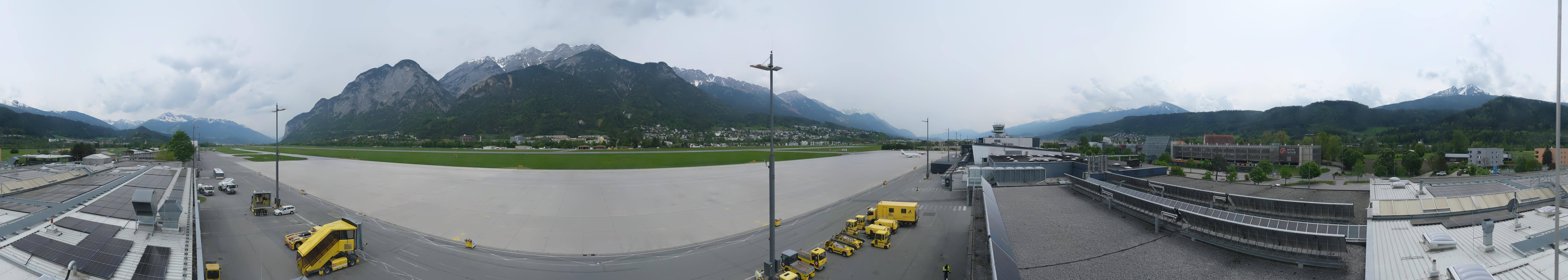 Archiv Foto Webcam Panorama Innsbruck Flughafen