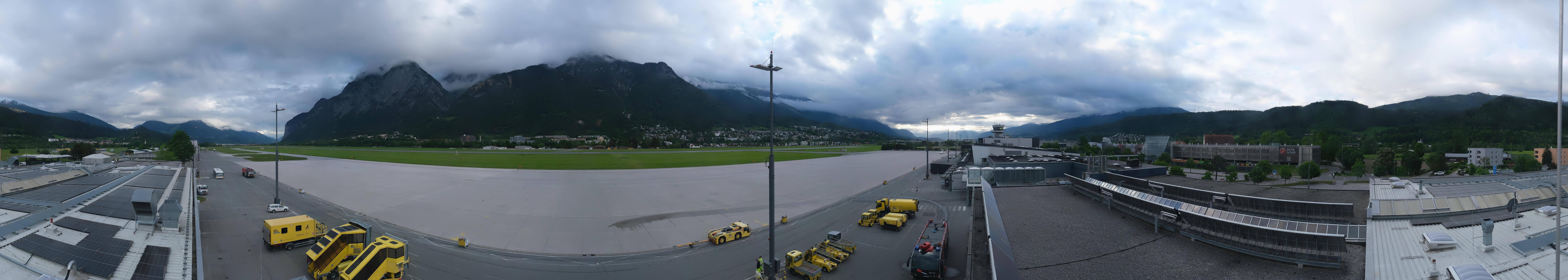 Archiv Foto Webcam Panorama Innsbruck Flughafen