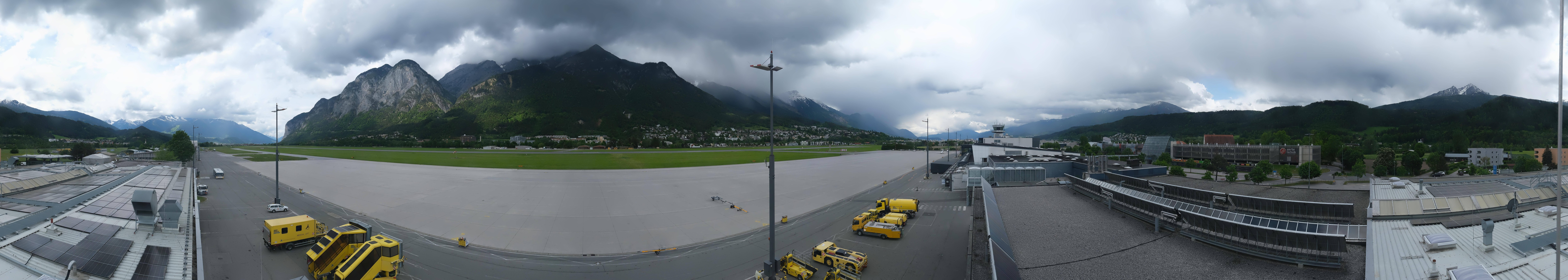 Archiv Foto Webcam Panorama Innsbruck Flughafen