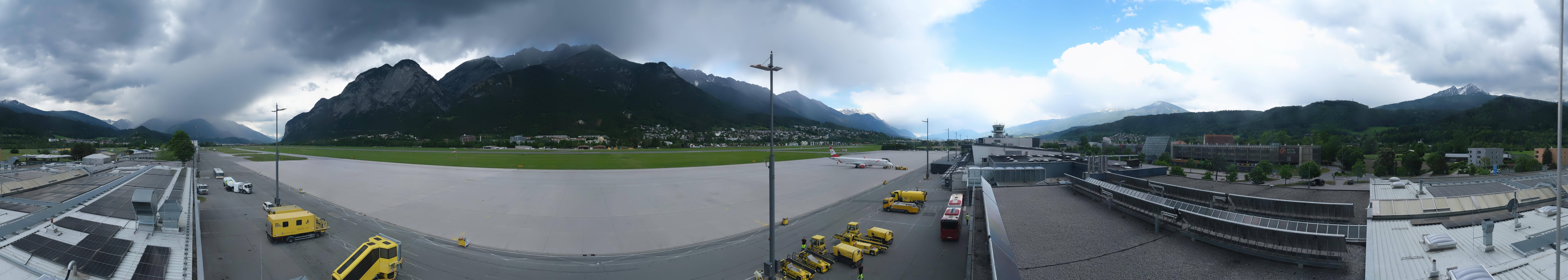 Archiv Foto Webcam Panorama Innsbruck Flughafen