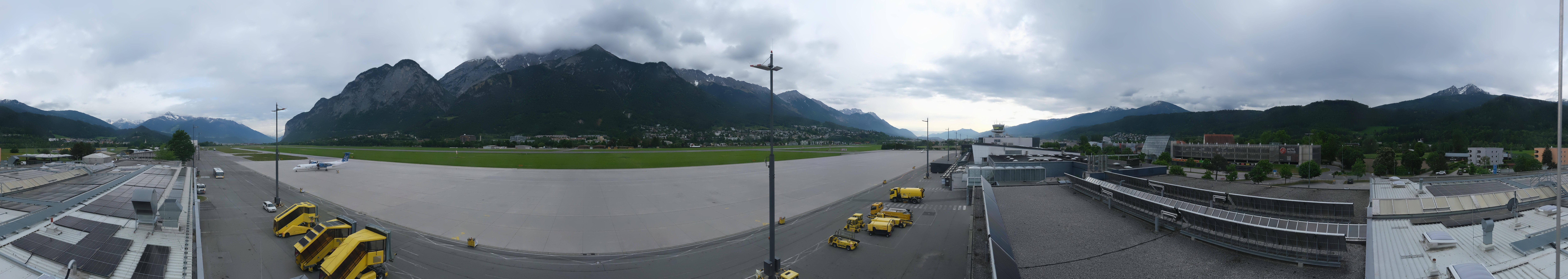 Archiv Foto Webcam Panorama Innsbruck Flughafen