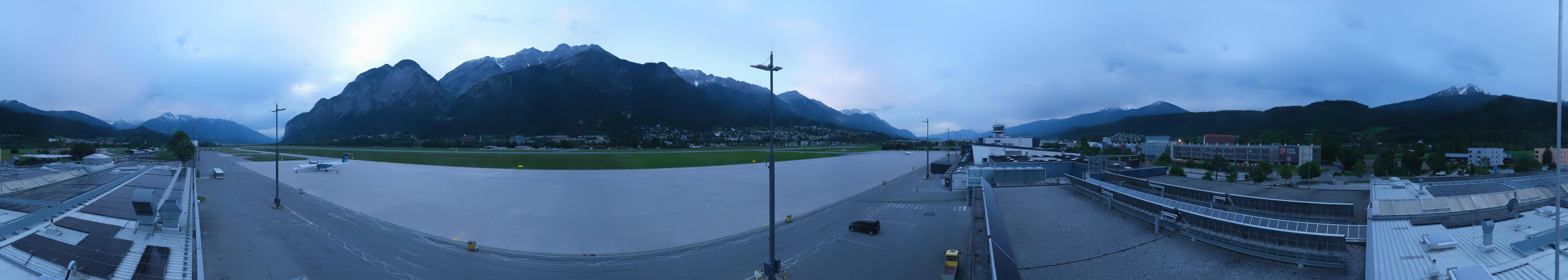 Archiv Foto Webcam Panorama Innsbruck Flughafen