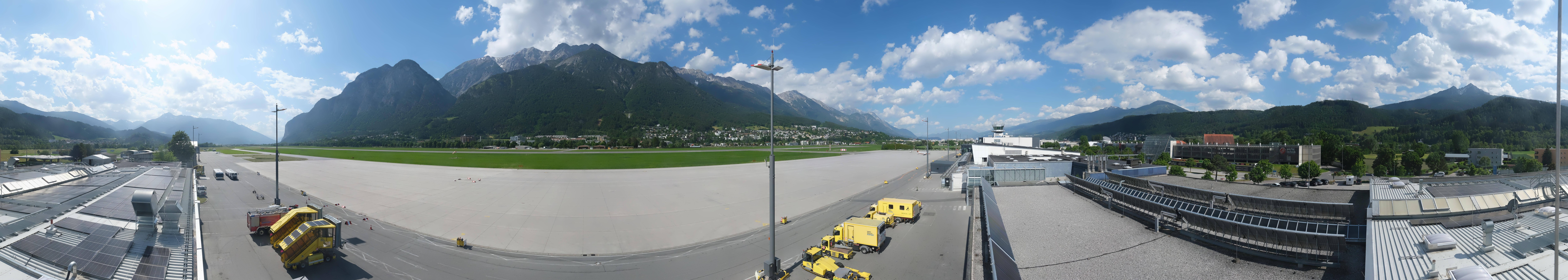 Archiv Foto Webcam Panorama Innsbruck Flughafen