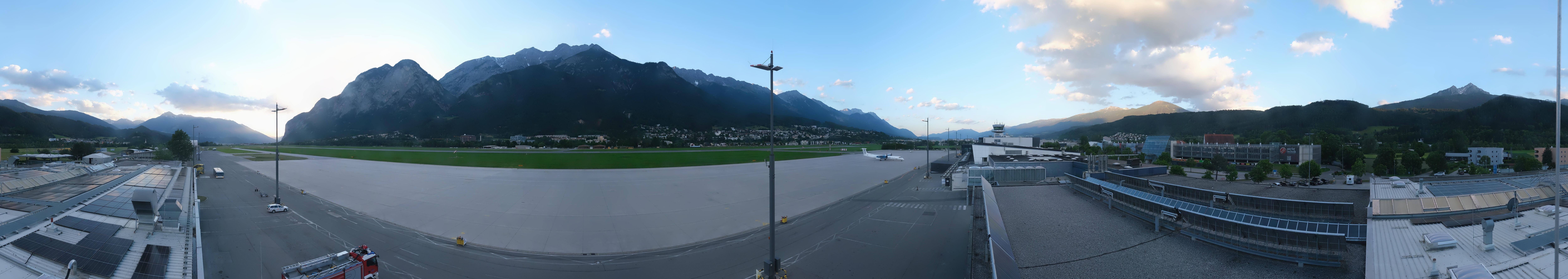 Archiv Foto Webcam Panorama Innsbruck Flughafen