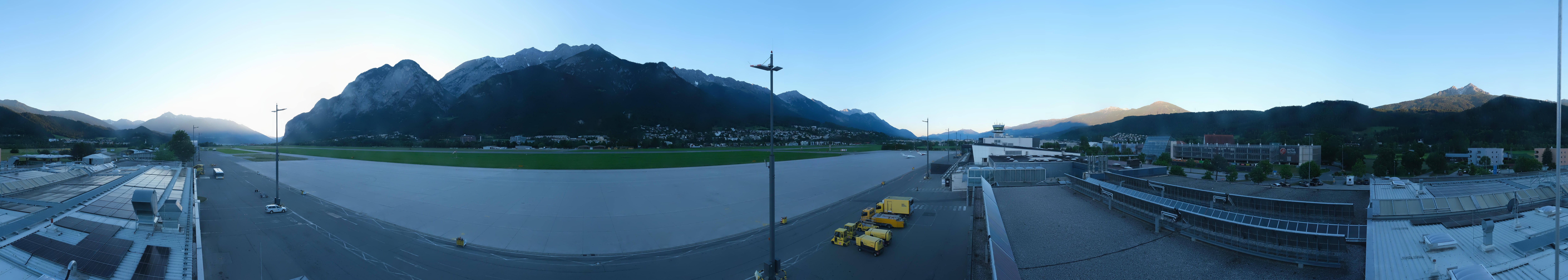 Archiv Foto Webcam Panorama Innsbruck Flughafen
