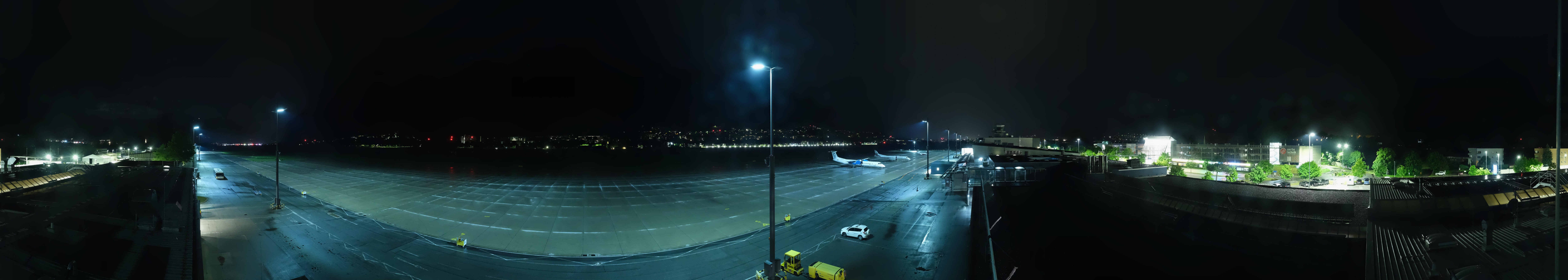 Archived image Webcam Airport Innsbruck Panorama