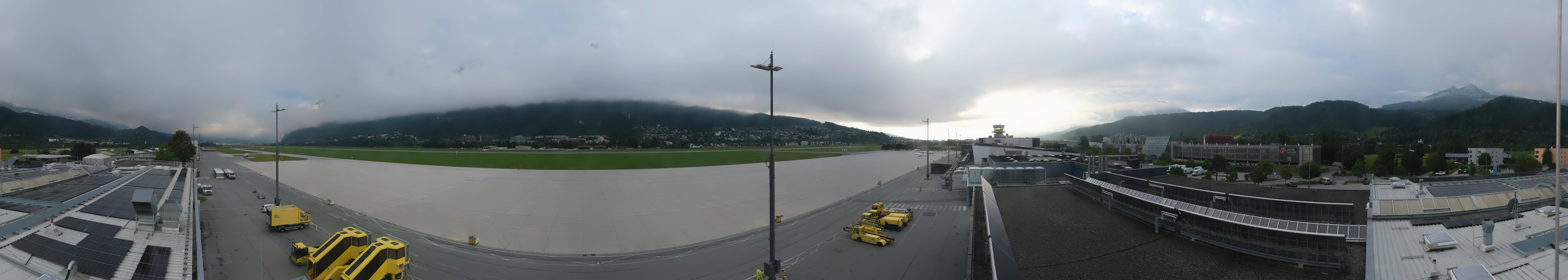 Archiv Foto Webcam Panorama Innsbruck Flughafen