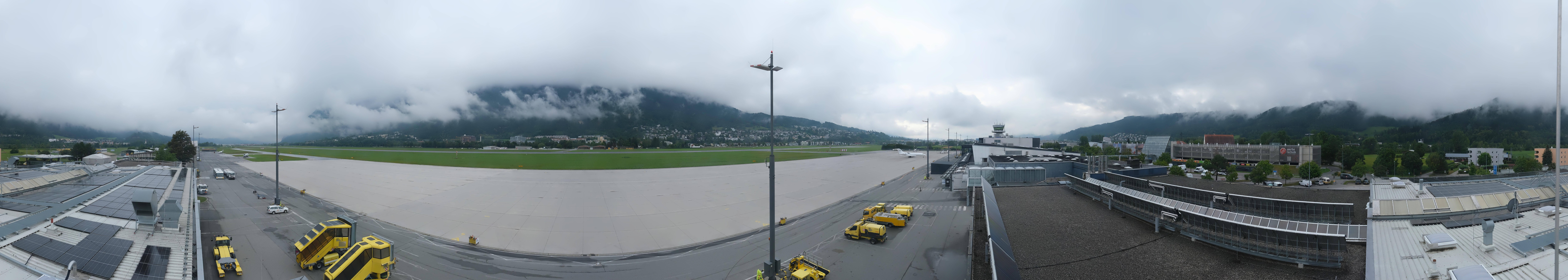 Archiv Foto Webcam Panorama Innsbruck Flughafen