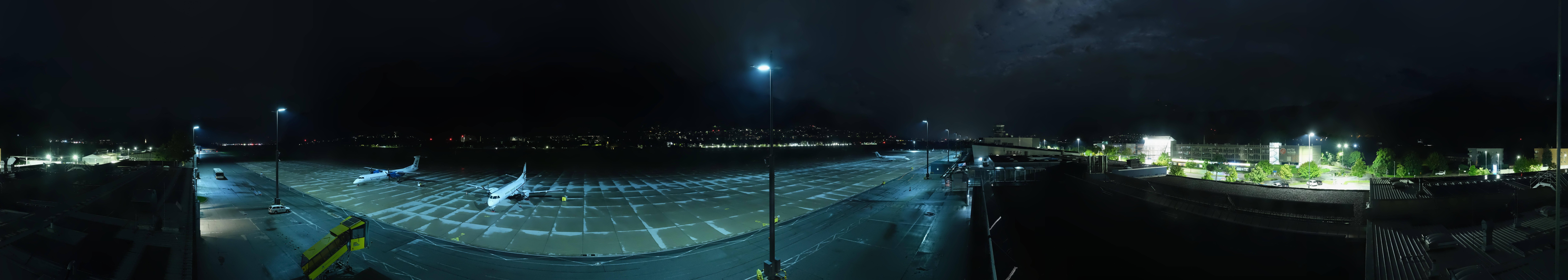 Archiv Foto Webcam Panorama Innsbruck Flughafen