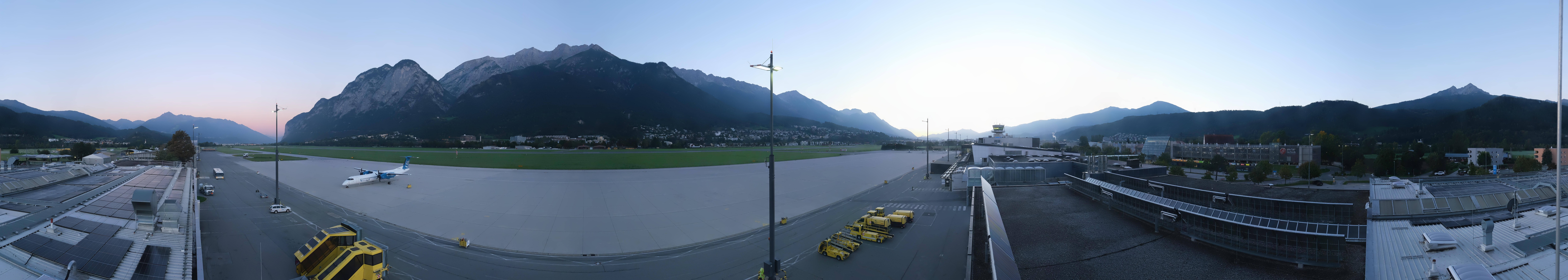 Archiv Foto Webcam Panorama Innsbruck Flughafen