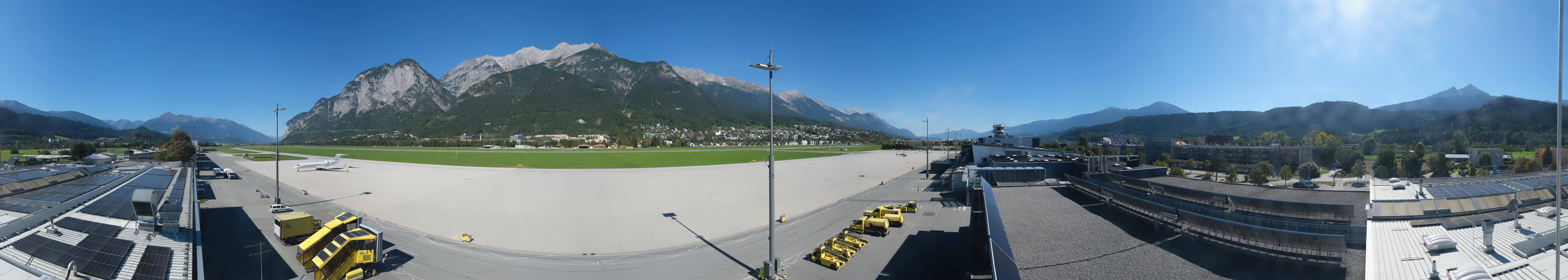 Archiv Foto Webcam Panorama Innsbruck Flughafen