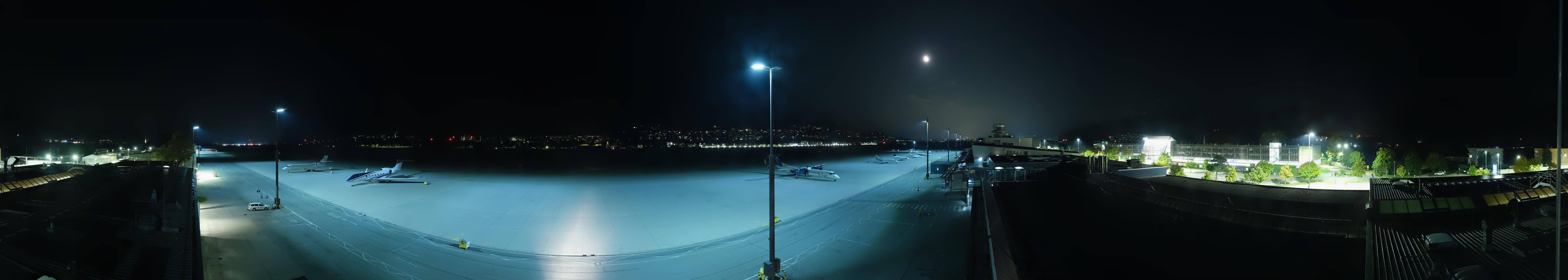 Archiv Foto Webcam Panorama Innsbruck Flughafen