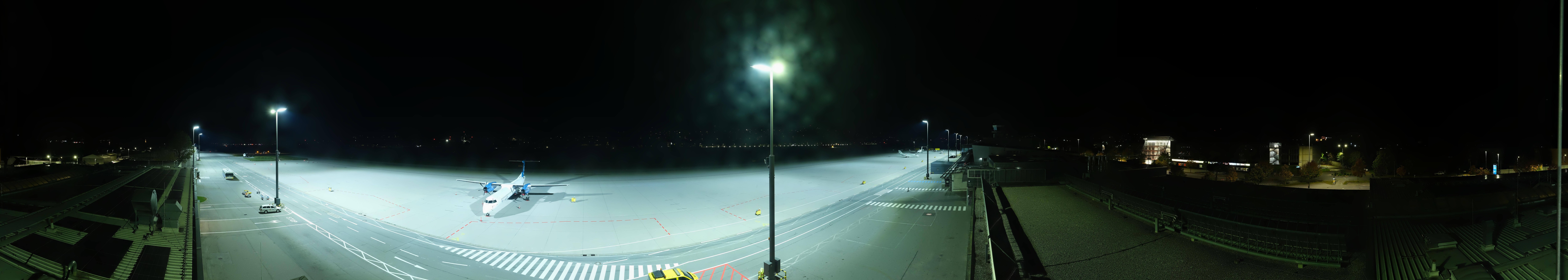 Archived image Webcam Airport Innsbruck Panorama