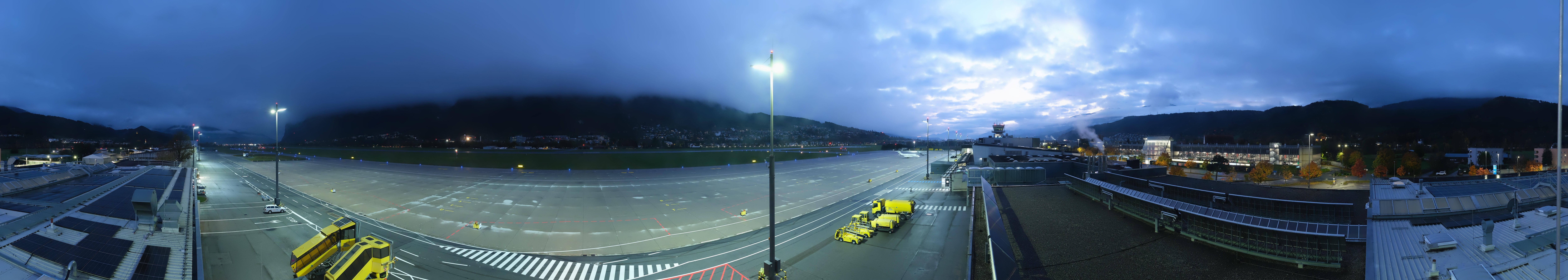 Archiv Foto Webcam Panorama Innsbruck Flughafen
