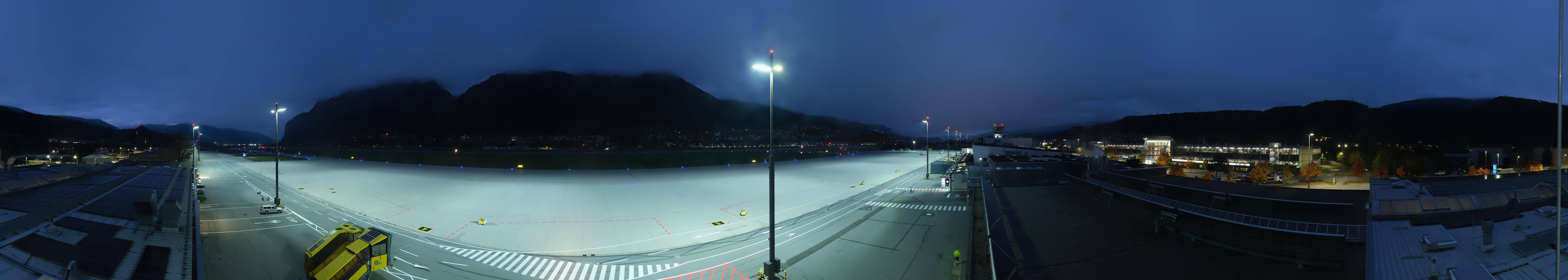 Archiv Foto Webcam Panorama Innsbruck Flughafen