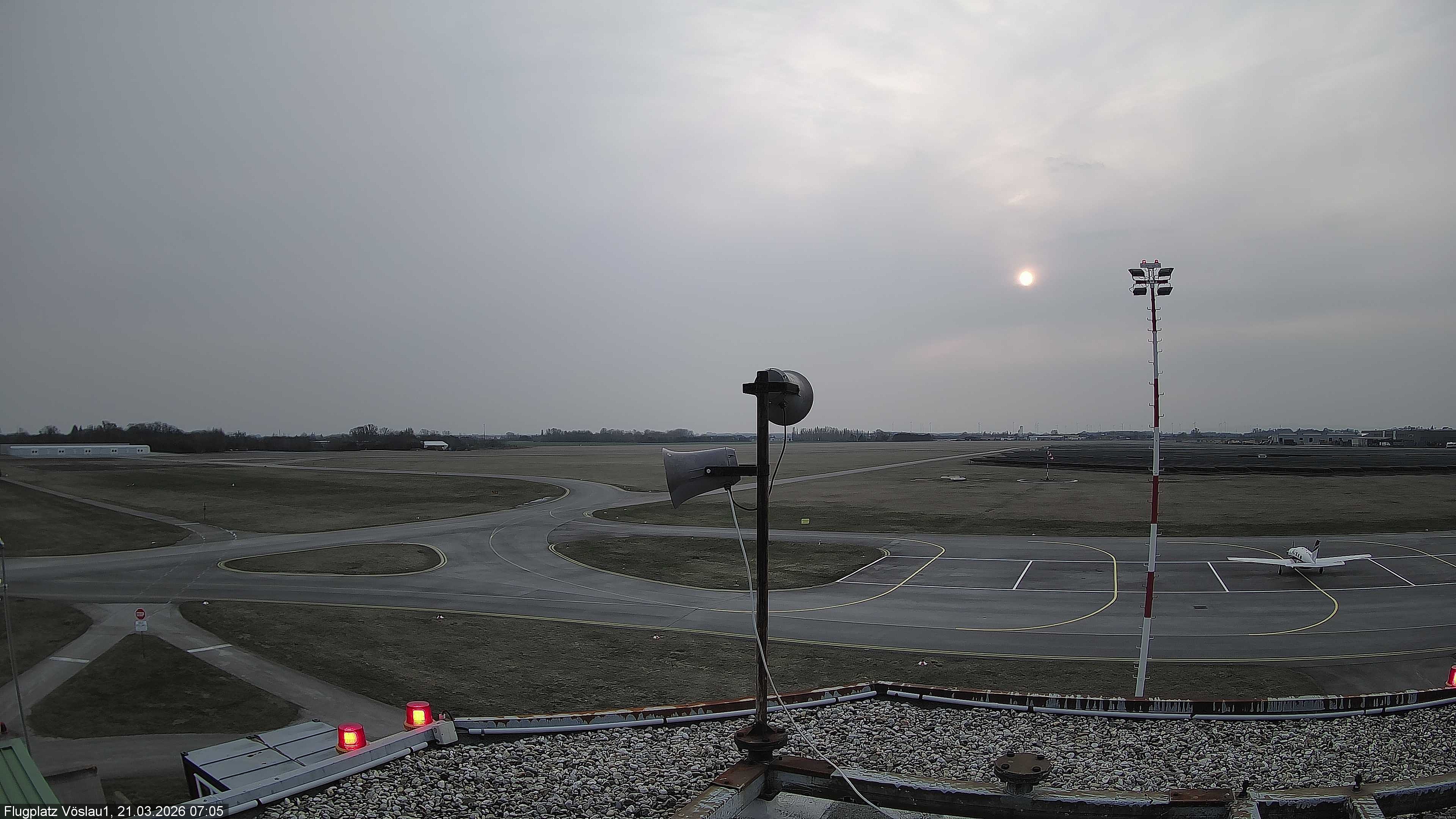 Archived image Webcam View Kottingbrunn Airfield
