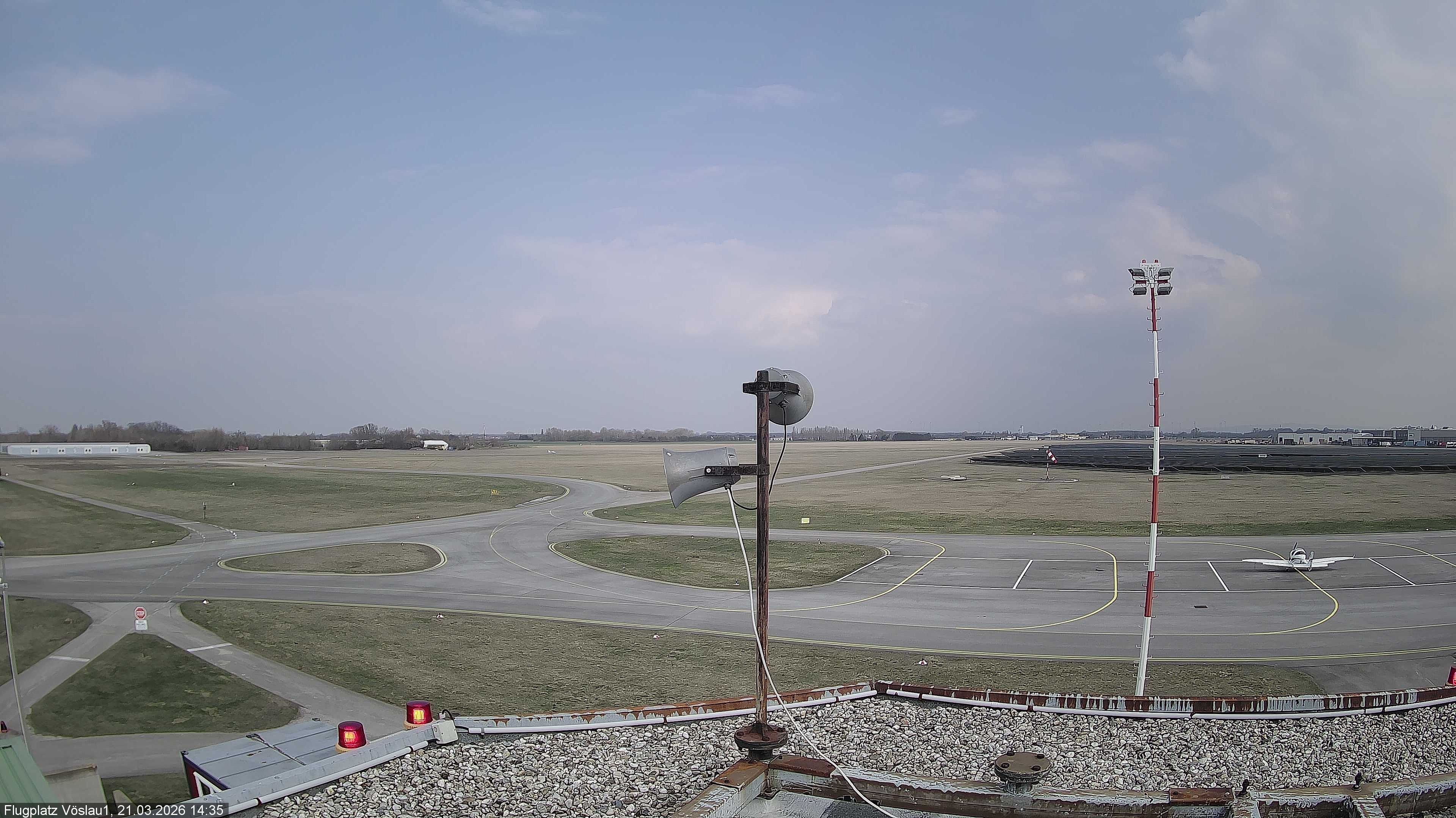 Archived image Webcam View Kottingbrunn Airfield