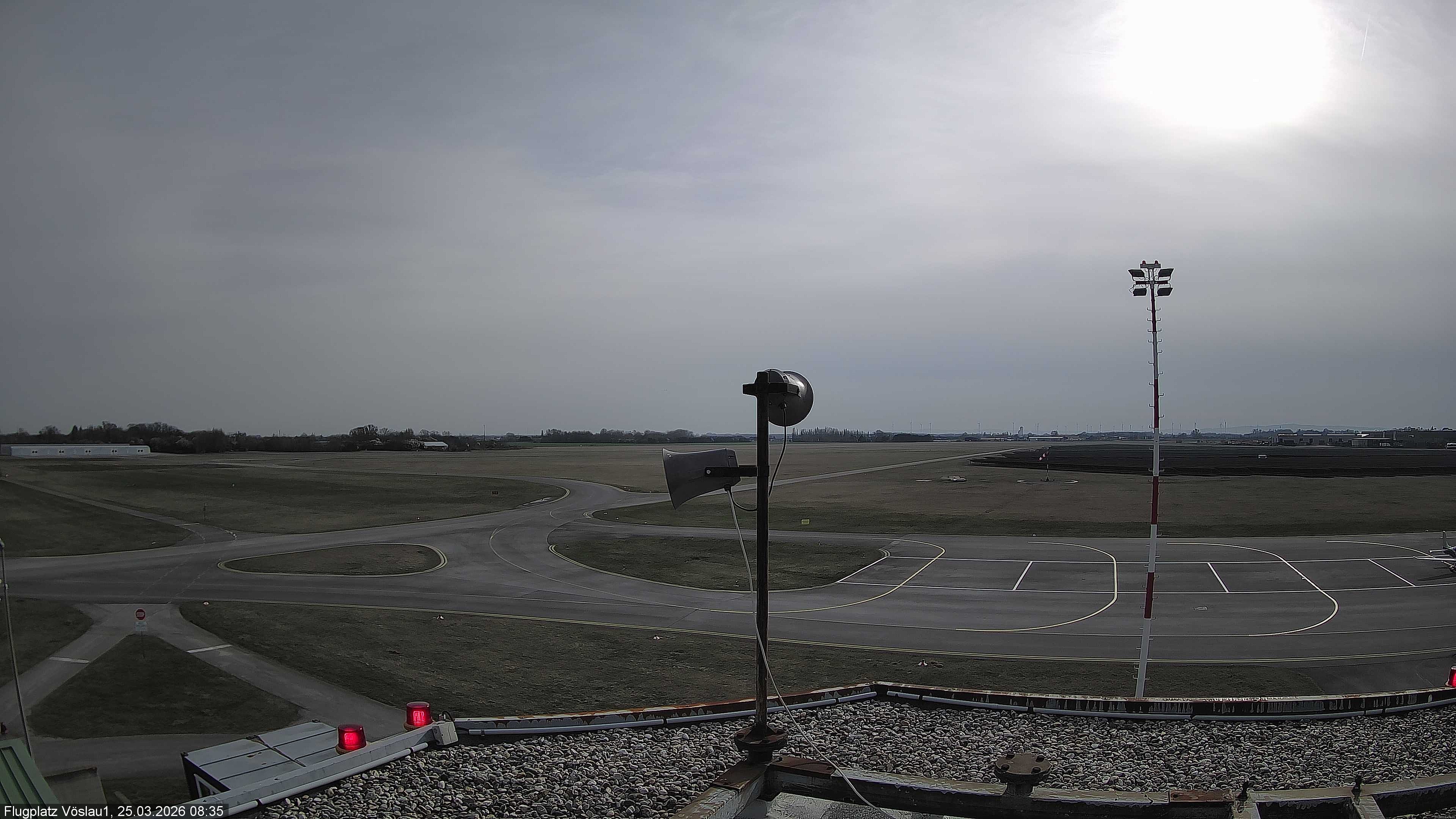 Archiv Foto Webcam Blick auf Flugplatz Bad Vöslau-Kottingbrunn