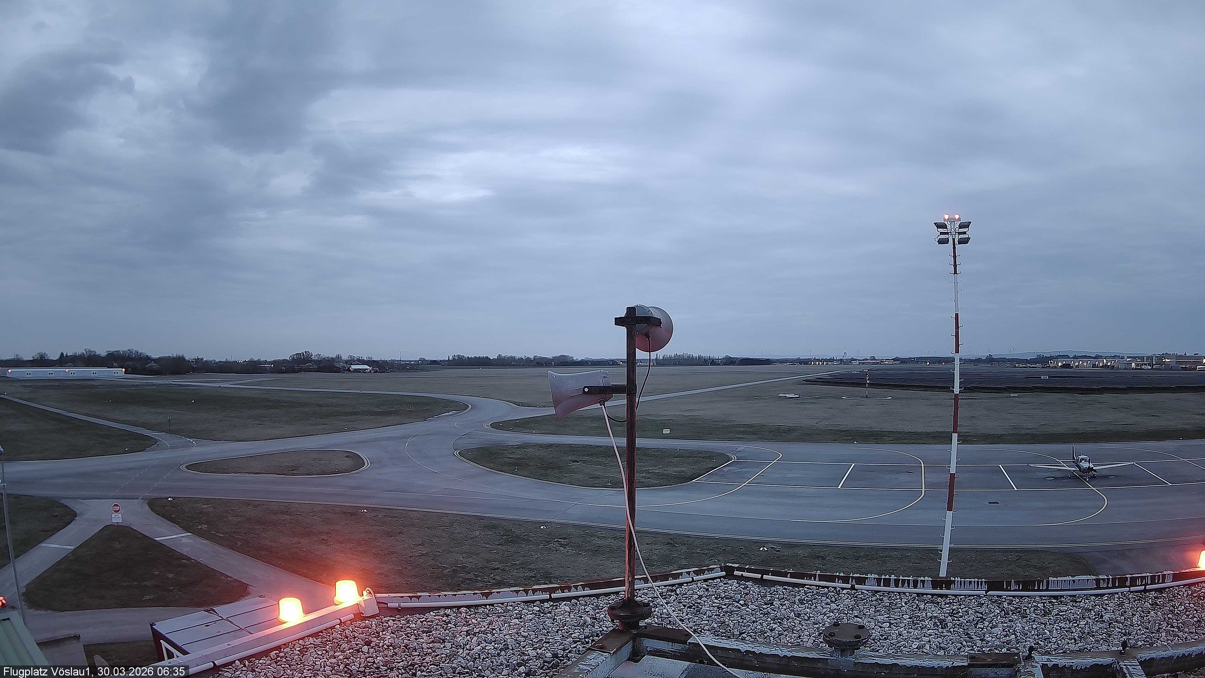 Archiv Foto Webcam Blick auf Flugplatz Bad Vöslau-Kottingbrunn